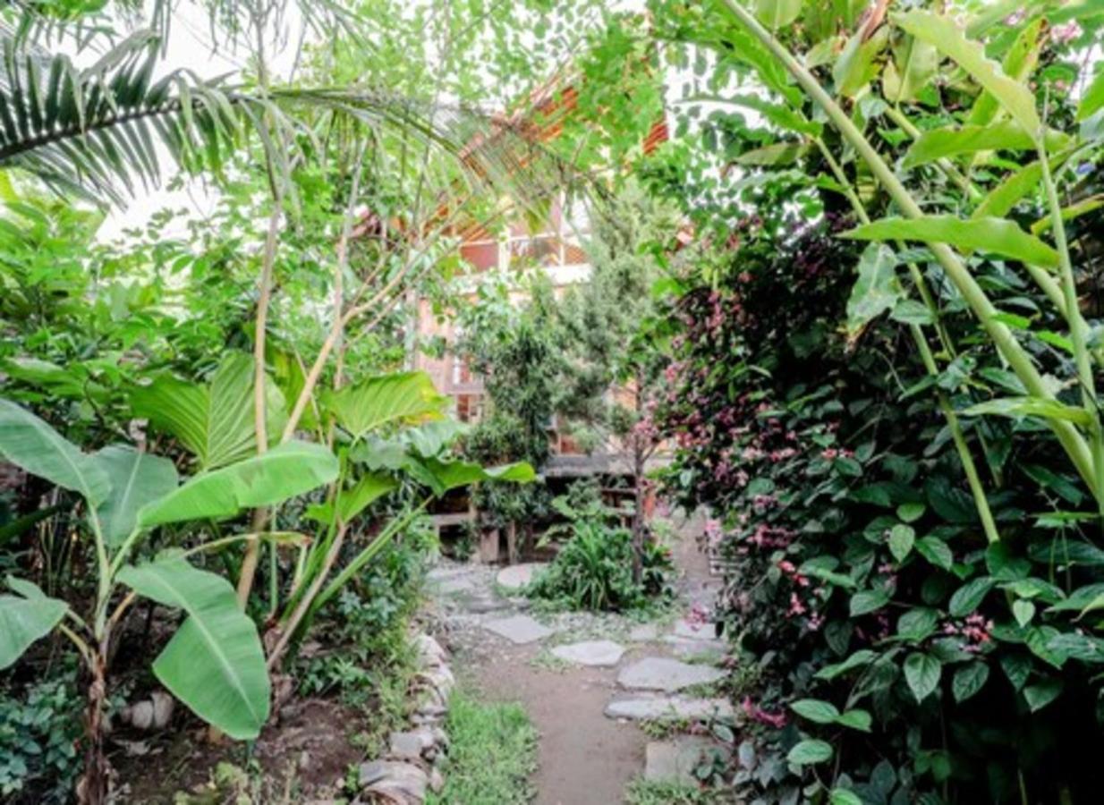 Lorong Homestay Bantul Exterior foto